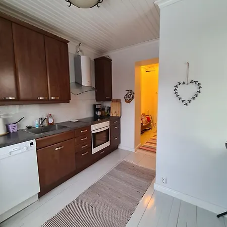 Ainutlaatuinen Vanhassa Kylaekoulussa Purola